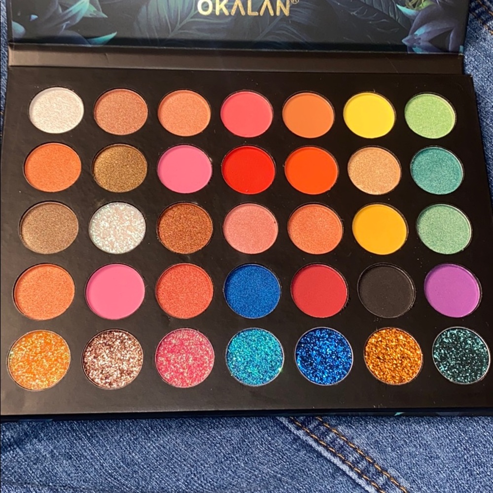 SHADOWS PALETTE